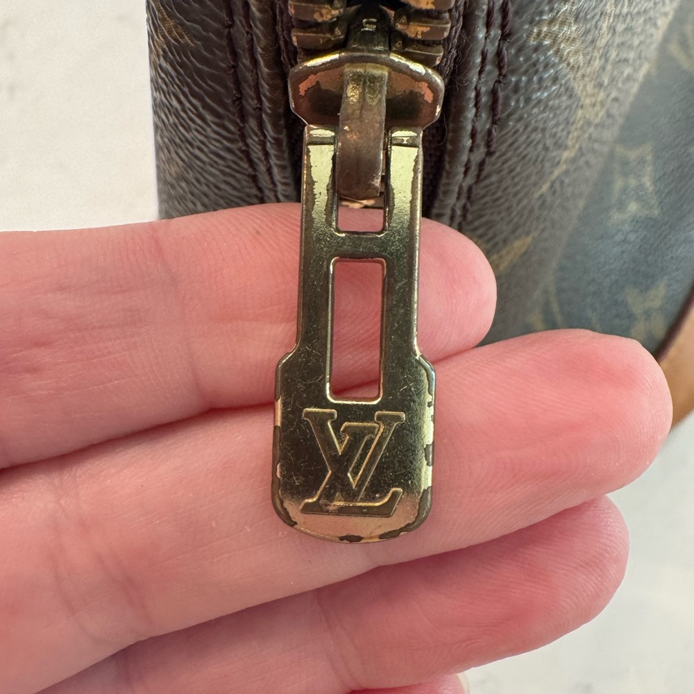 Louis Vuitton Monogram Alma PM - Picture 6 of 11